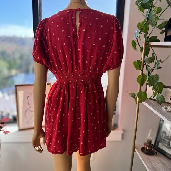 En Crème, Red/White Polka Dot Bohemian Ruched Waist Mini Dress, Women’s Medium - Picture 6 of 9